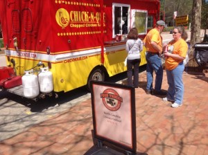 The Chick-n-Que mobile food truck (photo provided by Queen Harris)